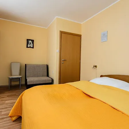 Guest house I Sobe Plisic